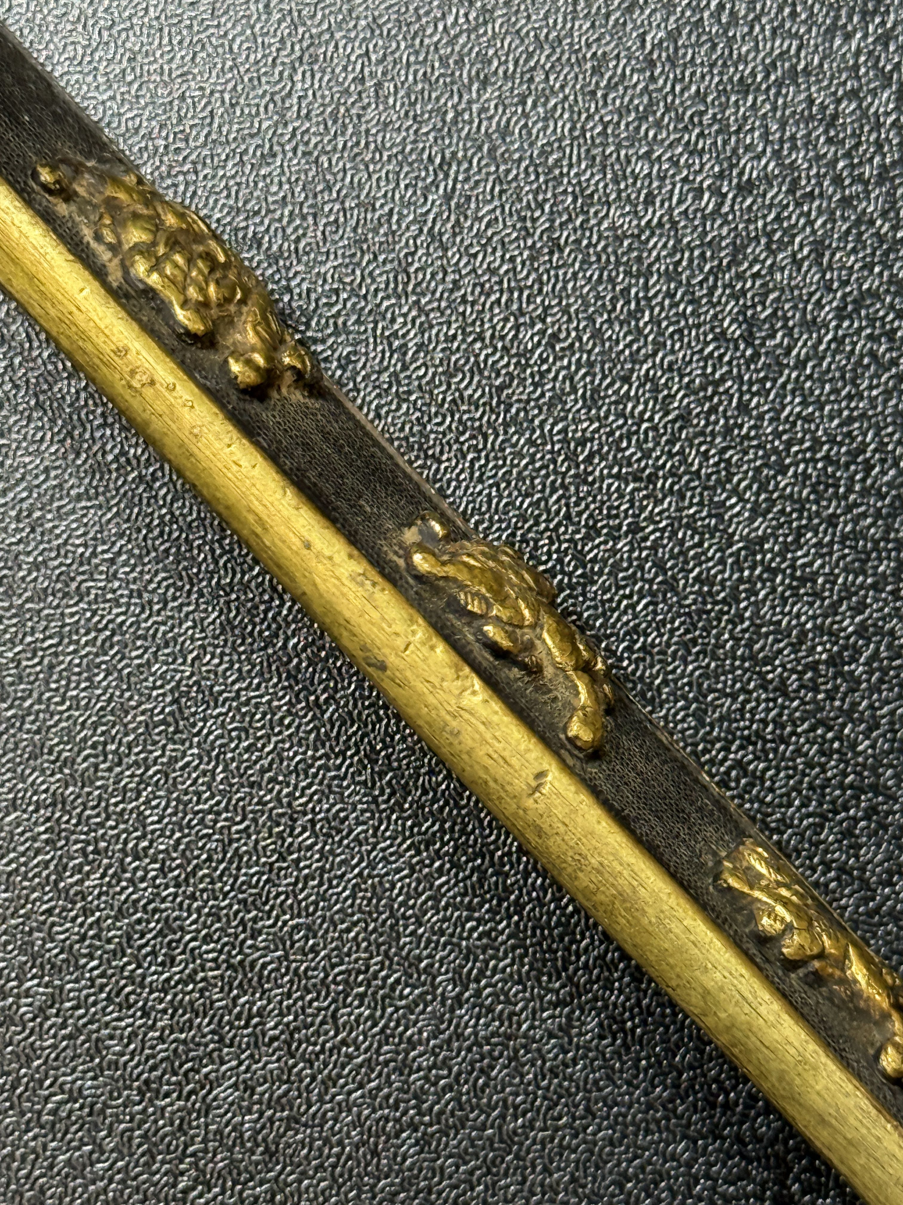 時代武具 刀装具 赤銅 魚子地 鷹彫 獅子図 小柄 （GG1D3F-002） 小柄